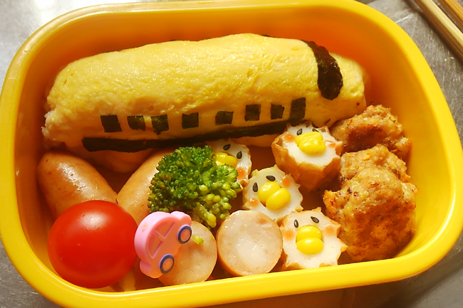 ドクターイエローのキャラ弁当